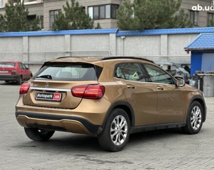 Бежевий Мерседес ГЛА-Клас, об'ємом двигуна 1.6 л та пробігом 80 тис. км за 23440 $, фото 4 на Automoto.ua