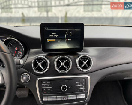 Бежевий Мерседес ГЛА-Клас, об'ємом двигуна 2 л та пробігом 66 тис. км за 25700 $, фото 89 на Automoto.ua