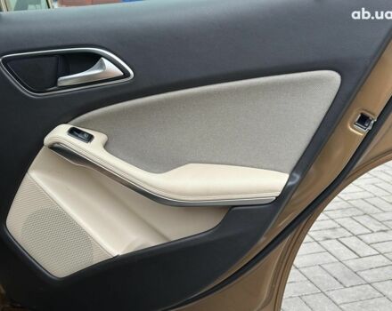 Бежевий Мерседес ГЛА-Клас, об'ємом двигуна 1.6 л та пробігом 80 тис. км за 23440 $, фото 15 на Automoto.ua