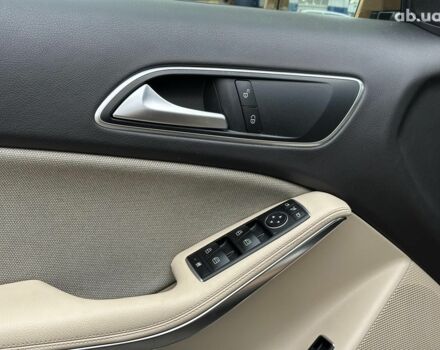 Бежевий Мерседес ГЛА-Клас, об'ємом двигуна 1.6 л та пробігом 80 тис. км за 23440 $, фото 8 на Automoto.ua