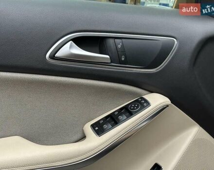 Бежевий Мерседес ГЛА-Клас, об'ємом двигуна 1.6 л та пробігом 80 тис. км за 23440 $, фото 8 на Automoto.ua