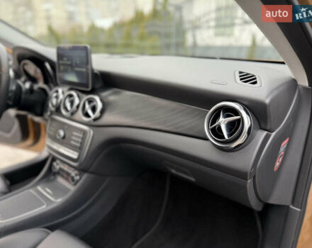 Бежевий Мерседес ГЛА-Клас, об'ємом двигуна 2 л та пробігом 66 тис. км за 25700 $, фото 120 на Automoto.ua