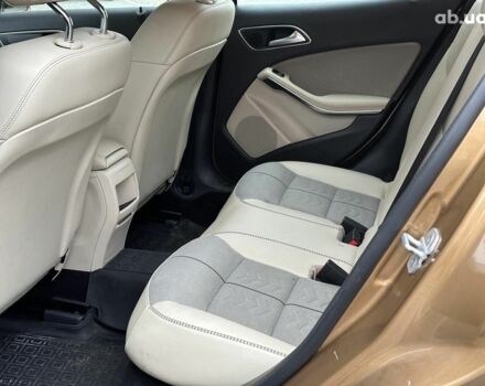 Бежевий Мерседес ГЛА-Клас, об'ємом двигуна 1.6 л та пробігом 80 тис. км за 23440 $, фото 12 на Automoto.ua