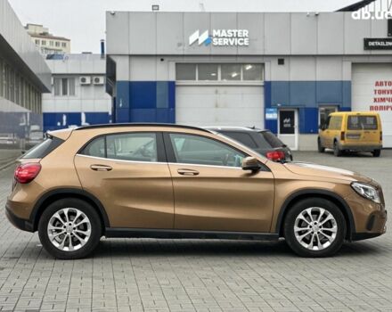 Бежевий Мерседес ГЛА-Клас, об'ємом двигуна 1.6 л та пробігом 80 тис. км за 23440 $, фото 3 на Automoto.ua