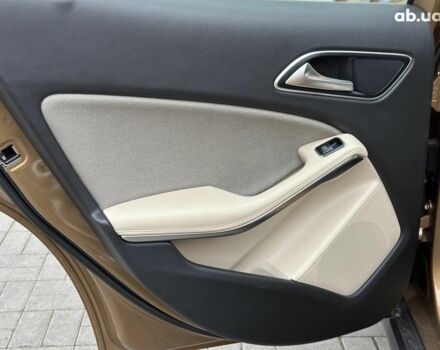Бежевий Мерседес ГЛА-Клас, об'ємом двигуна 1.6 л та пробігом 80 тис. км за 23440 $, фото 13 на Automoto.ua