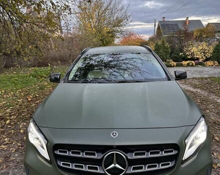 Мерседес ГЛА-Класс 2017 в Киеве на Automoto.ua Бежевый Мерседес ГЛА-Класс, объемом двигателя 1.99 л и пробегом 50 тыс. км за 24000 $, фото 1 на Automoto.ua