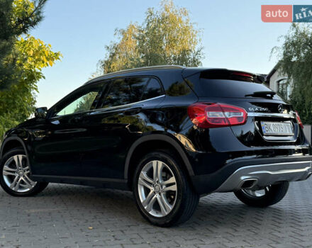 Черный Мерседес ГЛА-Класс, объемом двигателя 1.99 л и пробегом 119 тыс. км за 16900 $, фото 2 на Automoto.ua