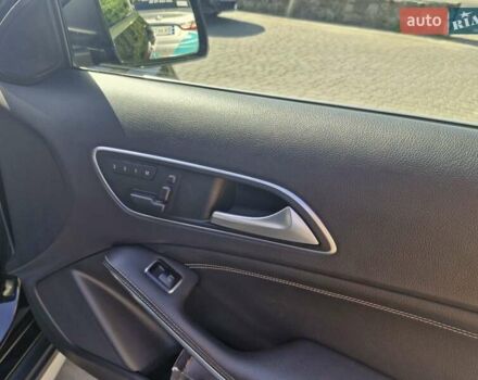 Черный Мерседес ГЛА-Класс, объемом двигателя 1.99 л и пробегом 135 тыс. км за 15999 $, фото 24 на Automoto.ua