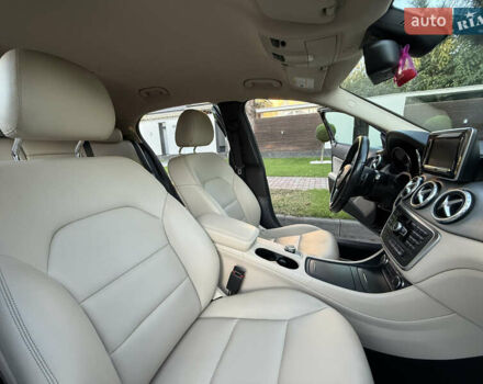 Черный Мерседес ГЛА-Класс, объемом двигателя 1.99 л и пробегом 119 тыс. км за 16900 $, фото 88 на Automoto.ua