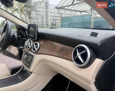 Мерседес ГЛА-Класс 2015 в Киеве на Automoto.ua Черный Мерседес ГЛА-Класс, объемом двигателя 1.99 л и пробегом 90 тыс. км за 13799 $, фото 25 на Automoto.ua