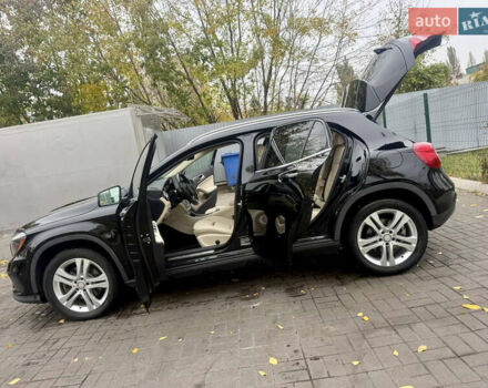 Мерседес ГЛА-Класс 2015 в Киеве на Automoto.ua Черный Мерседес ГЛА-Класс, объемом двигателя 1.99 л и пробегом 90 тыс. км за 13799 $, фото 33 на Automoto.ua