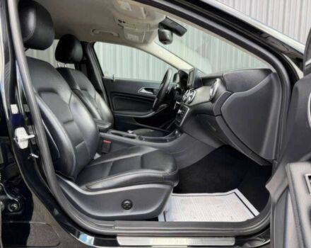 Черный Мерседес ГЛА-Класс, объемом двигателя 2 л и пробегом 72 тыс. км за 9400 $, фото 7 на Automoto.ua