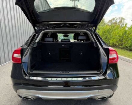 Черный Мерседес ГЛА-Класс, объемом двигателя 2 л и пробегом 72 тыс. км за 9400 $, фото 10 на Automoto.ua