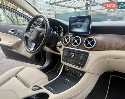 Мерседес ГЛА-Класс 2015 в Киеве на Automoto.ua Черный Мерседес ГЛА-Класс, объемом двигателя 1.99 л и пробегом 90 тыс. км за 13799 $, фото 26 на Automoto.ua