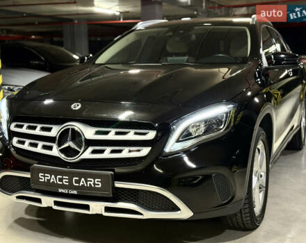 Черный Мерседес ГЛА-Класс, объемом двигателя 1.6 л и пробегом 61 тыс. км за 23800 $, фото 5 на Automoto.ua