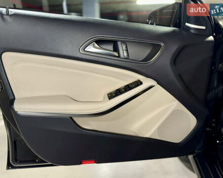 Черный Мерседес ГЛА-Класс, объемом двигателя 1.6 л и пробегом 61 тыс. км за 23800 $, фото 23 на Automoto.ua