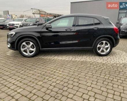 Черный Мерседес ГЛА-Класс, объемом двигателя 1.99 л и пробегом 76 тыс. км за 16500 $, фото 3 на Automoto.ua