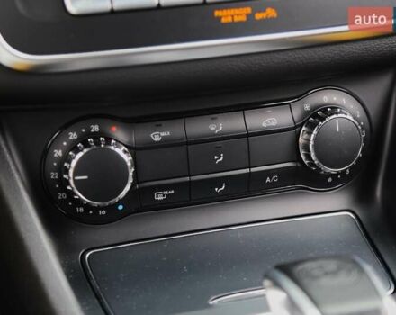 Черный Мерседес ГЛА-Класс, объемом двигателя 1.99 л и пробегом 75 тыс. км за 31900 $, фото 24 на Automoto.ua