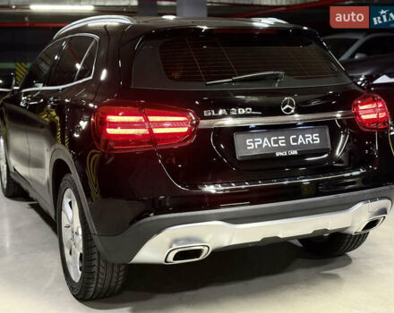 Черный Мерседес ГЛА-Класс, объемом двигателя 1.6 л и пробегом 61 тыс. км за 23800 $, фото 15 на Automoto.ua