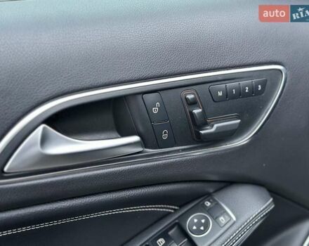 Чорний Мерседес ГЛА-Клас, об'ємом двигуна 1.99 л та пробігом 90 тис. км за 22900 $, фото 15 на Automoto.ua