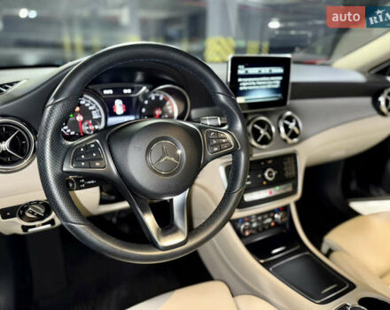 Черный Мерседес ГЛА-Класс, объемом двигателя 1.6 л и пробегом 61 тыс. км за 23800 $, фото 20 на Automoto.ua