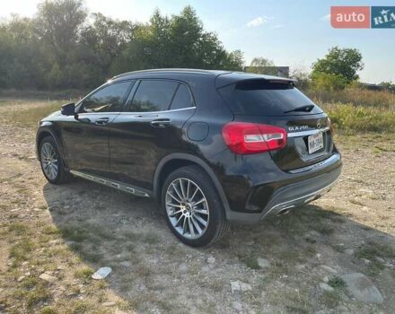 Чорний Мерседес ГЛА-Клас, об'ємом двигуна 2 л та пробігом 50 тис. км за 17800 $, фото 4 на Automoto.ua