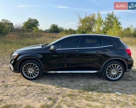 Черный Мерседес ГЛА-Класс, объемом двигателя 2 л и пробегом 50 тыс. км за 17800 $, фото 3 на Automoto.ua