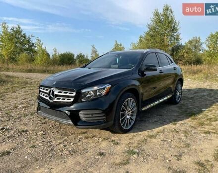 Чорний Мерседес ГЛА-Клас, об'ємом двигуна 2 л та пробігом 50 тис. км за 17800 $, фото 2 на Automoto.ua