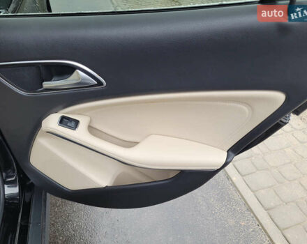 Чорний Мерседес ГЛА-Клас, об'ємом двигуна 1.99 л та пробігом 88 тис. км за 21000 $, фото 26 на Automoto.ua