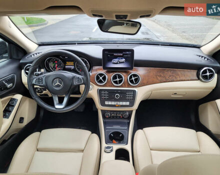 Чорний Мерседес ГЛА-Клас, об'ємом двигуна 1.99 л та пробігом 88 тис. км за 21000 $, фото 45 на Automoto.ua