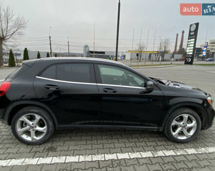 Черный Мерседес ГЛА-Класс, объемом двигателя 1.99 л и пробегом 34 тыс. км за 22400 $, фото 5 на Automoto.ua