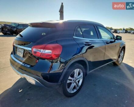 Черный Мерседес ГЛА-Класс, объемом двигателя 1.99 л и пробегом 170 тыс. км за 4200 $, фото 3 на Automoto.ua