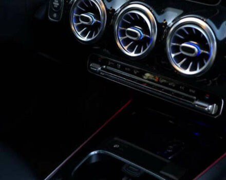 Чорний Мерседес ГЛА-Клас, об'ємом двигуна 2 л та пробігом 97 тис. км за 28200 $, фото 16 на Automoto.ua