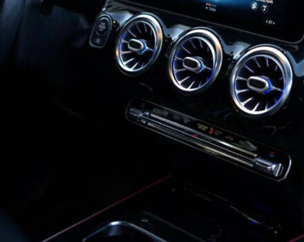 Чорний Мерседес ГЛА-Клас, об'ємом двигуна 2 л та пробігом 97 тис. км за 28200 $, фото 17 на Automoto.ua