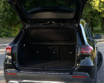 Мерседес ГЛА-Класс 2020 в Владимир-Волынский на Automoto.ua Черный Мерседес ГЛА-Класс, объемом двигателя 2 л и пробегом 95 тыс. км за 33550 $, фото 13 на Automoto.ua