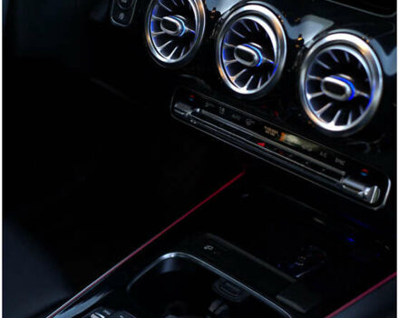 Мерседес ГЛА-Класс 2020 в Владимир-Волынский на Automoto.ua Черный Мерседес ГЛА-Класс, объемом двигателя 2 л и пробегом 95 тыс. км за 33500 $, фото 39 на Automoto.ua