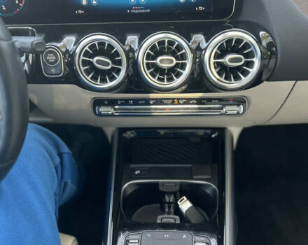 Черный Мерседес ГЛА-Класс, объемом двигателя 1.99 л и пробегом 35 тыс. км за 37000 $, фото 2 на Automoto.ua