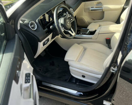 Черный Мерседес ГЛА-Класс, объемом двигателя 1.99 л и пробегом 35 тыс. км за 37000 $, фото 12 на Automoto.ua