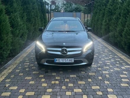 Чорний Мерседес ГЛА-Клас, об'ємом двигуна 1.99 л та пробігом 120 тис. км за 16000 $, фото 1 на Automoto.ua
