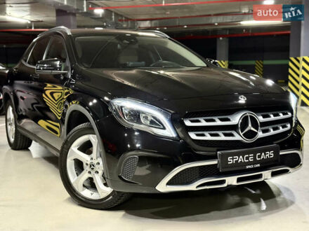 Чорний Мерседес ГЛА-Клас, об'ємом двигуна 1.6 л та пробігом 61 тис. км за 23800 $, фото 1 на Automoto.ua