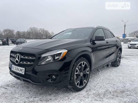Мерседес ГЛА-Клас 2019 у Києві на Automoto.ua Чорний Мерседес ГЛА-Клас, об'ємом двигуна 2 л та пробігом 29 тис. км за 29900 $, фото 1 на Automoto.ua