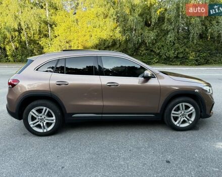 Коричневый Мерседес ГЛА-Класс, объемом двигателя 2 л и пробегом 93 тыс. км за 29700 $, фото 3 на Automoto.ua