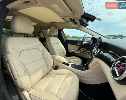 Красный Мерседес ГЛА-Класс, объемом двигателя 2 л и пробегом 77 тыс. км за 10800 $, фото 16 на Automoto.ua