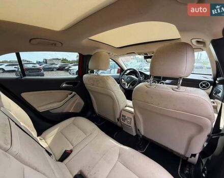 Красный Мерседес ГЛА-Класс, объемом двигателя 2 л и пробегом 77 тыс. км за 10800 $, фото 12 на Automoto.ua