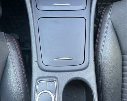 Красный Мерседес ГЛА-Класс, объемом двигателя 1.46 л и пробегом 135 тыс. км за 22000 $, фото 16 на Automoto.ua