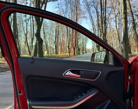 Красный Мерседес ГЛА-Класс, объемом двигателя 1.46 л и пробегом 135 тыс. км за 22000 $, фото 10 на Automoto.ua