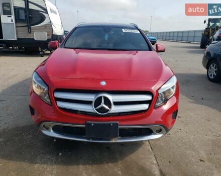 Красный Мерседес ГЛА-Класс, объемом двигателя 1.99 л и пробегом 47 тыс. км за 3000 $, фото 4 на Automoto.ua