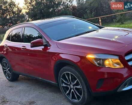 Красный Мерседес ГЛА-Класс, объемом двигателя 1.99 л и пробегом 155 тыс. км за 23200 $, фото 1 на Automoto.ua