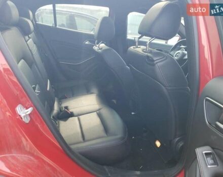 Красный Мерседес ГЛА-Класс, объемом двигателя 1.99 л и пробегом 47 тыс. км за 3000 $, фото 10 на Automoto.ua