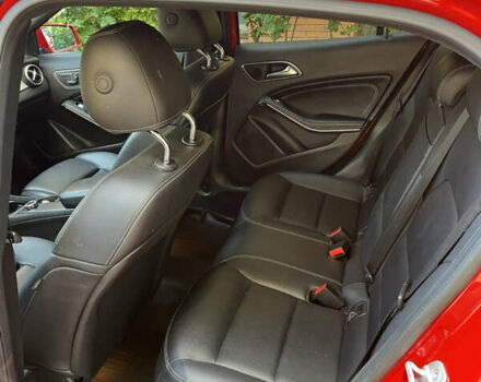 Красный Мерседес ГЛА-Класс, объемом двигателя 1.99 л и пробегом 111 тыс. км за 17800 $, фото 13 на Automoto.ua